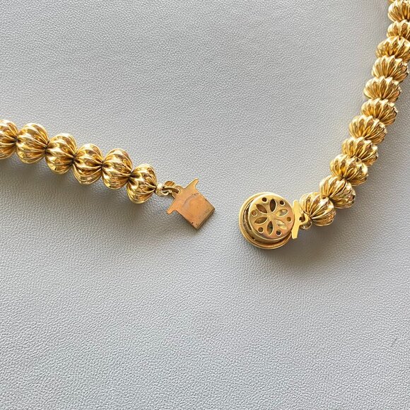 VTG Gold Tone Ribbed Ball Necklace & Bracelet  - Picture 6 of 15